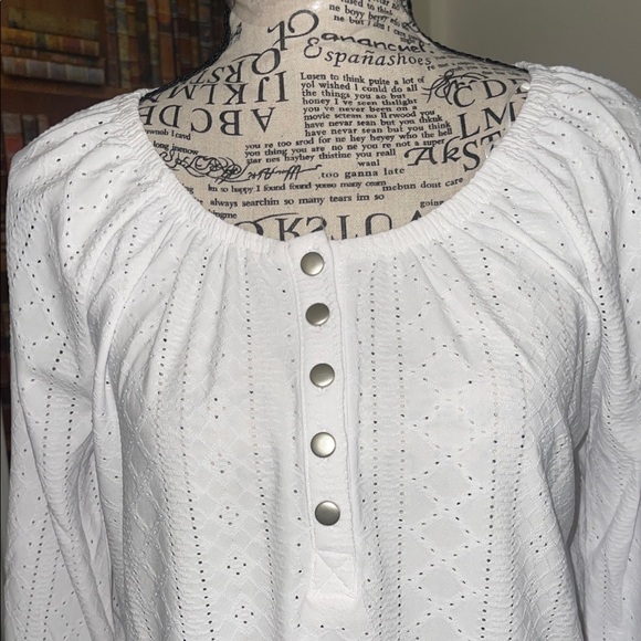 Notations White Eyelet Blouse with Button Detail - Picture 5 of 5